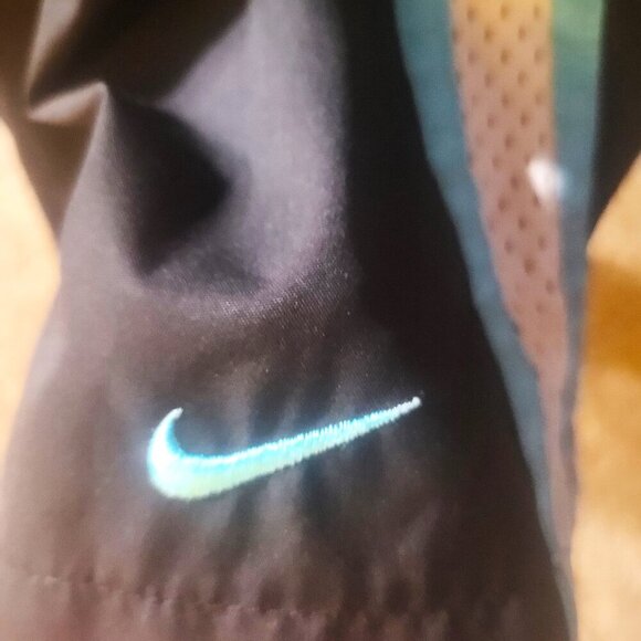 Nike Capris Length Workout Pants - Size M - Picture 2 of 8